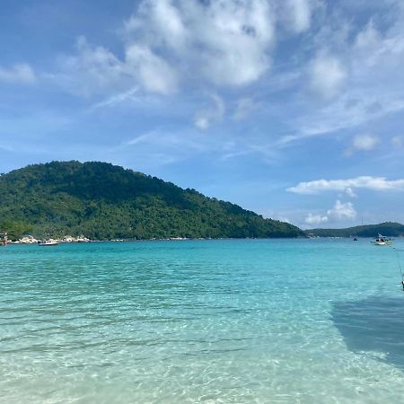 Nazza Homestay Besut With Pool Near Jetty To Perhentian Kampung Raja Buitenkant foto